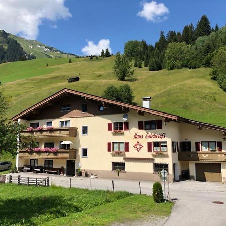 Pension & Ferienwohnungen Haus Edelweiss Holzgau Kültér fotó